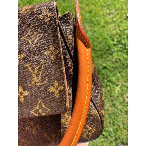 **SOLD** Louis Vuitton Mini Looping Bag - Picture 11 of 11